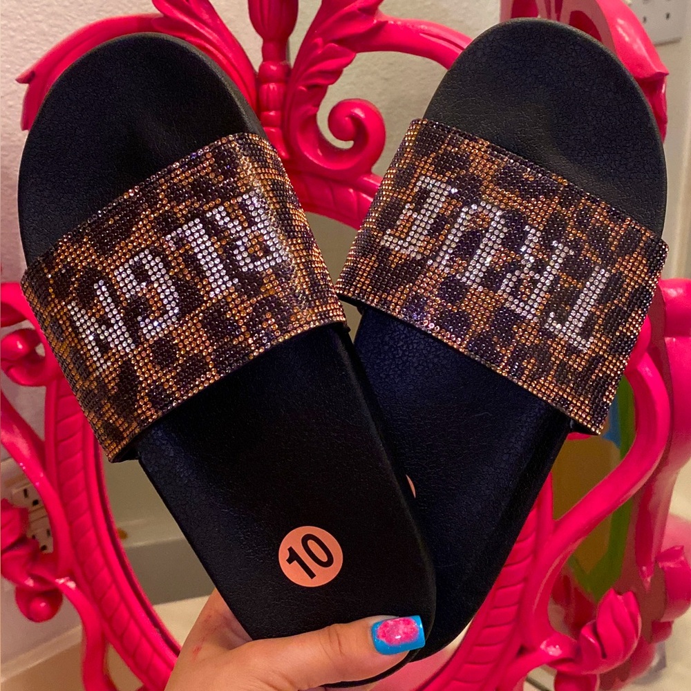 Brand New True Religion Cheetah Rinestone Slides /  Slippers 💖✨ 9/10 WM